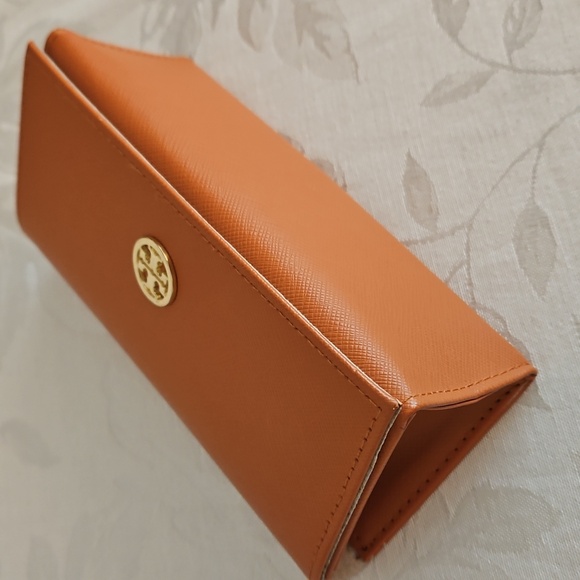 TORY BURCH Glasses Case. - Picture 7 of 7